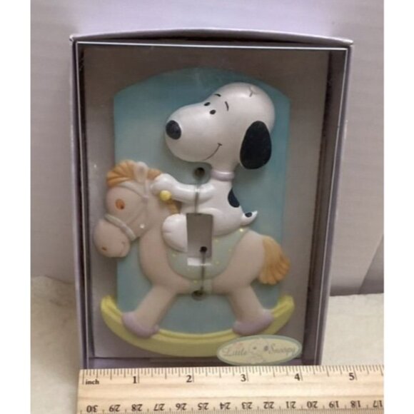 Hallmark Studio B Snoopy Switch Plate Cover - Picture 3 of 6
